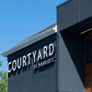 Hotel Courtyard By Marriott ***